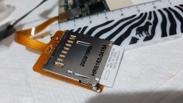 Robi2022.12.25_10_使用[SD SDHC轉Micro SD Extender=MicroSD卡延長線]插入SD卡片.JPEG